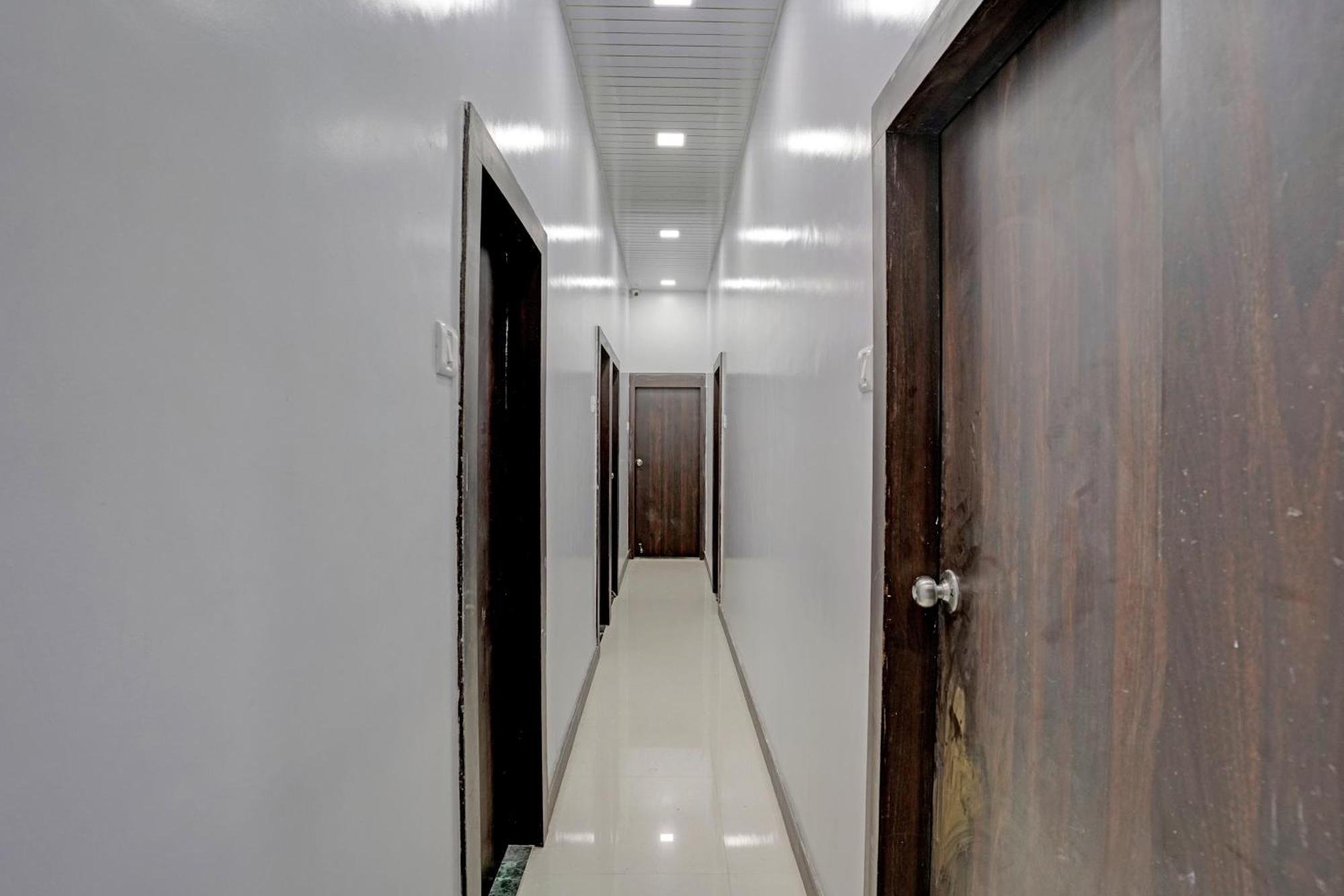 Hotel O Nithyanand مومباي المظهر الخارجي الصورة